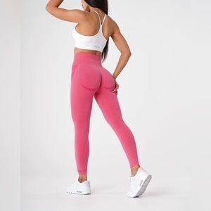 NWOT NVGTN Hot Pink Contour Seamless Leggings